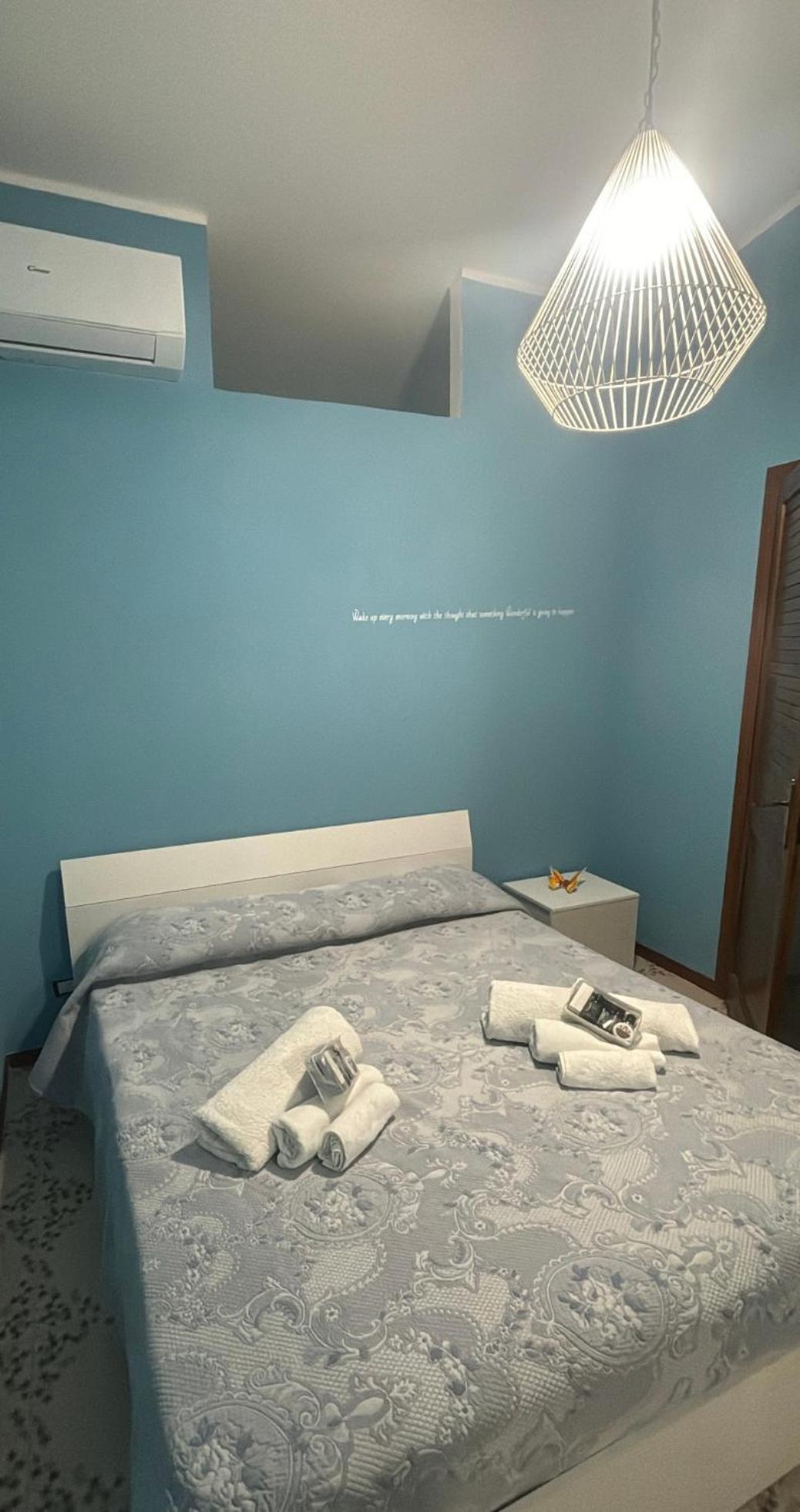 Appartamento Giardini Naxos Butterflies Home Schiso Exterior foto